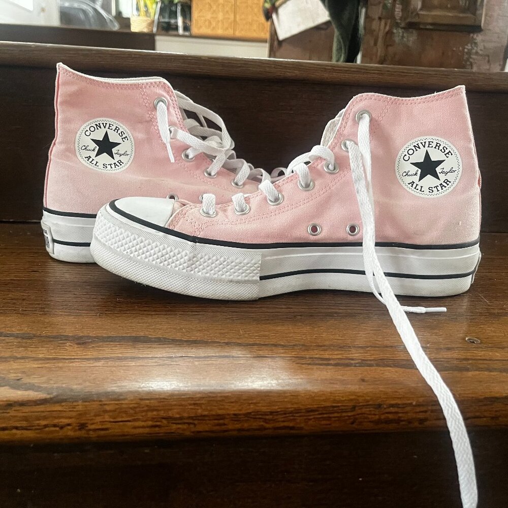 Converse Chuck Taylor All Star Lift Platform Canvas light pink Sneaker 9.5